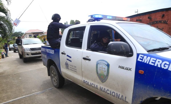 Caen exoficial y dos policías activos ligados al narcotráfico