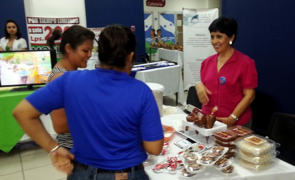 Buscan aumentar exportaciones hondureñas a Estados Unidos