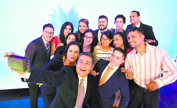 Destacan el esfuerzo y dedicación de ocho jóvenes hondureños