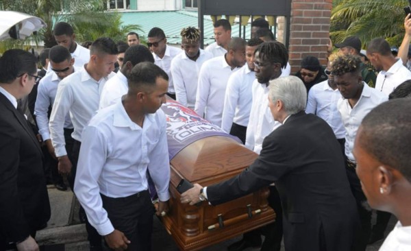 El último adiós al empresario hondureño Rafael Ferrari