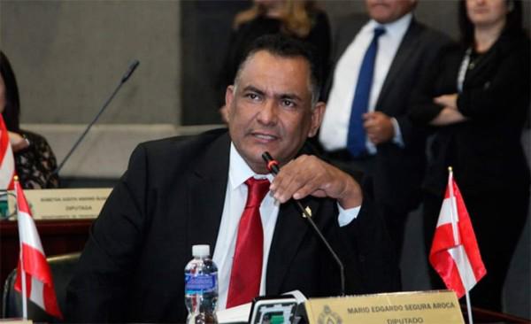 Diputado Mario Segura prevé que crisis legislativa se resuelva hoy