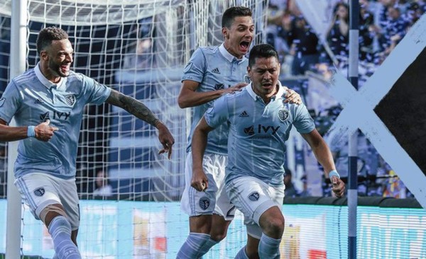 Roger Espinoza jugará la final de Conferencia en la MLS