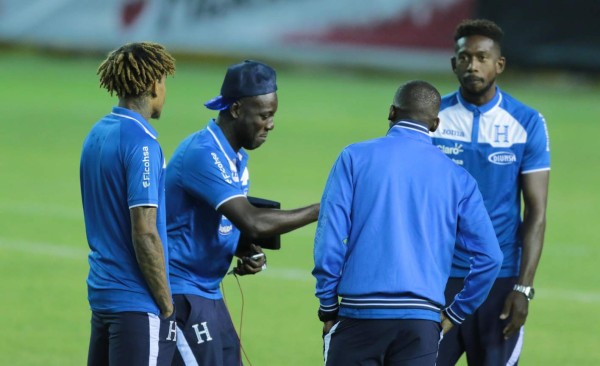 Video: Wilmer Crisanto dio clases de baile en la Selección