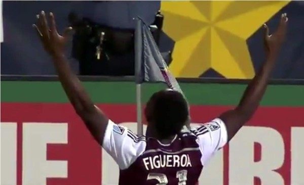 VIDEO: Maynor Figueroa anota un golazo en la MLS