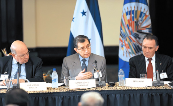 A 2 años de expulsión, Honduras cerca de OEA
