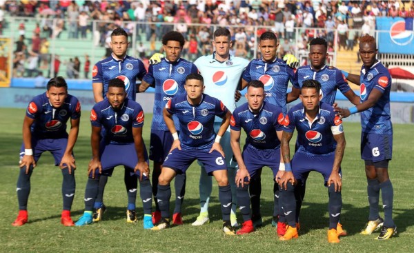 Motagua a la final tras superar por reglamento a un Olimpia con nueve