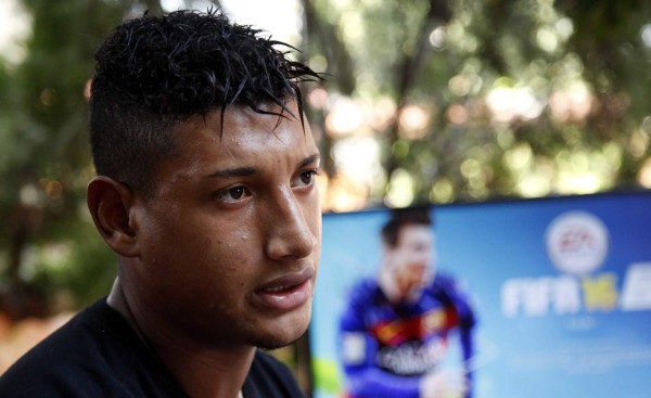 'Me parte el corazón no estar en la Selección': Bryan Acosta