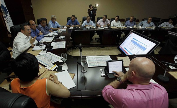 Sector empresarial expone al FMI necesidad de otro sistema tributario