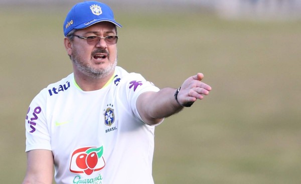 'Pinto tiene derecho a soñar': DT de Brasil