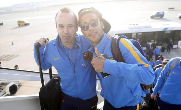 El Barcelona recibido en Japón como una estrella del rock