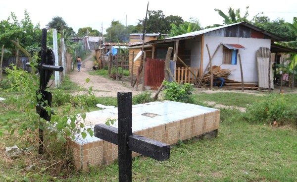 El vecindario de los vivos y los muertos en La Lima