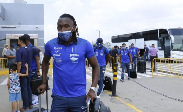 Selección de Honduras llega a Denver para enfrentar a Estados Unidos