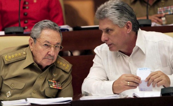 Miguel Díaz-Canel, elegido para suceder a Castro en Cuba