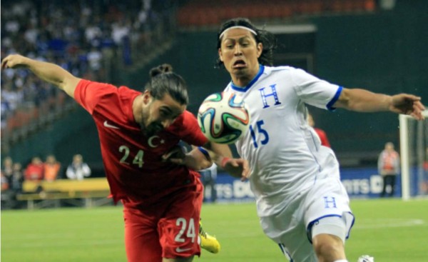 Honduras comienza con el pie izquierdo su camino hacia Brasil