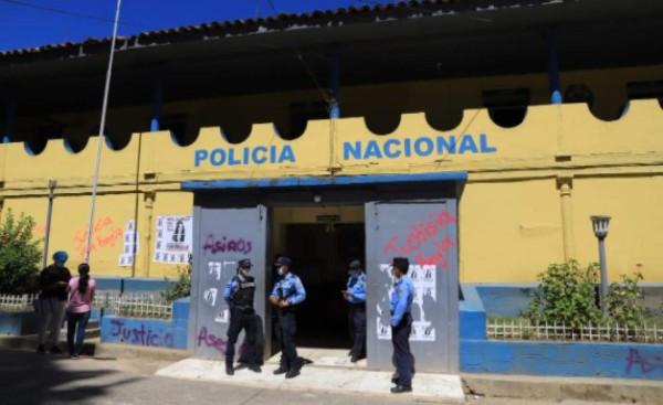 Caso Keyla Martínez: llegan otros siete policías por pruebas físicas y psicológicas