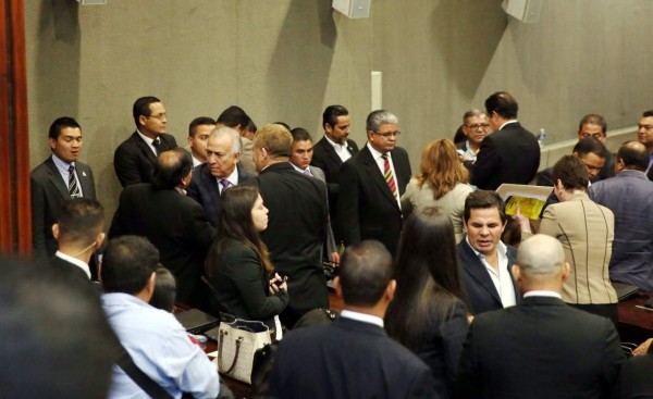Auguran ambiente positivo para elección de la Corte hoy