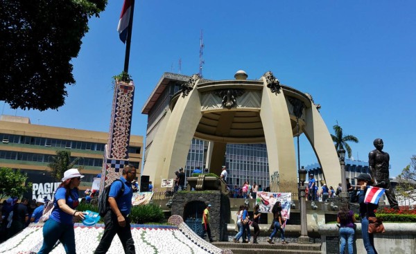 Costa Rica busca fortalecer finanzas públicas