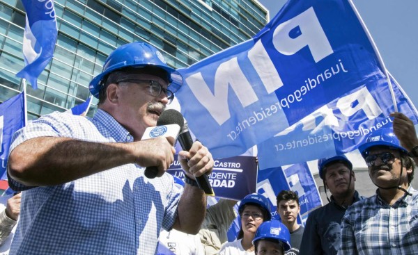 Candidato acusa a partidos 'añejos' de ofrecer drogas por votos en Costa Rica