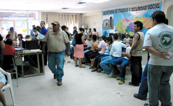 No se dan abasto al calcular prestaciones