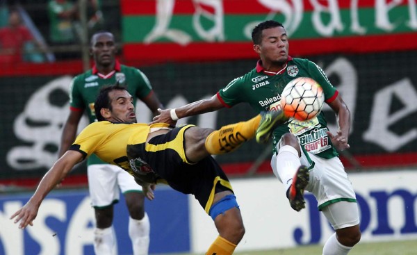 Marathón y Real España firman un aburrido empate a cero