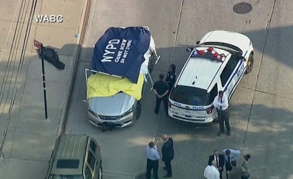 Gemelos de un año mueren luego que su padre los olvidara en un carro