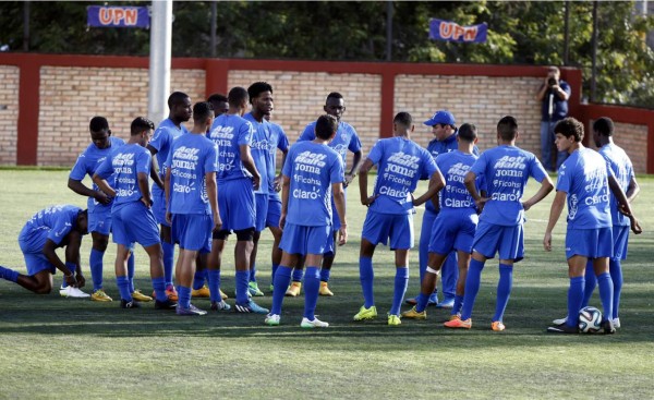 Sub-20 de Honduras viaja a Uruguay para jugar dos amistosos