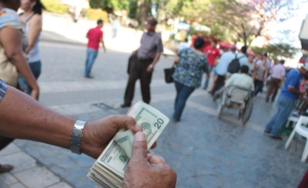 Hay condiciones para que ritmo de devaluación no aumente