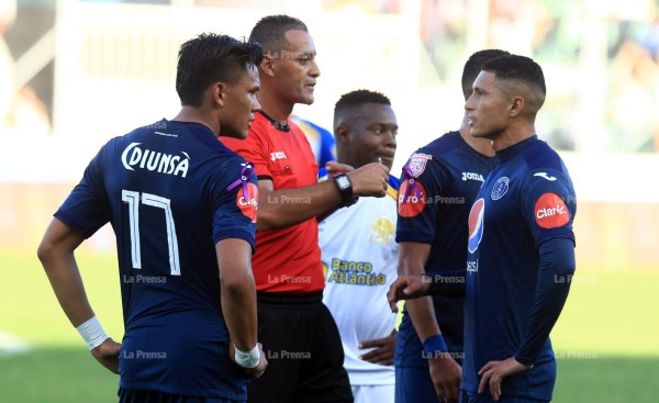 Pedro Rebollar: 'En el Motagua - Olimpia hubo un árbitro desacertado'