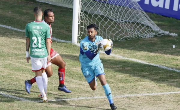 Marathón sufre amargo empate ante Vida como local