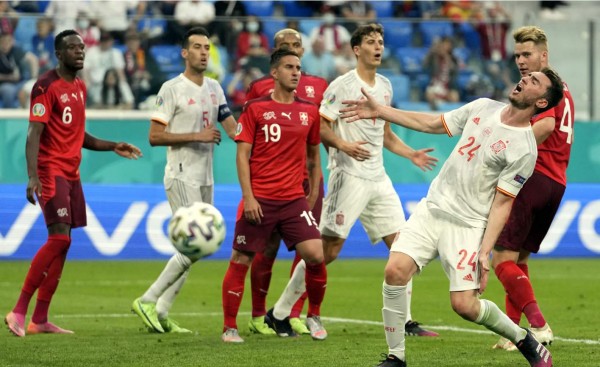 España vence con sufrimiento a Suiza en penales y clasifica a semifinales de la Eurocopa-2021