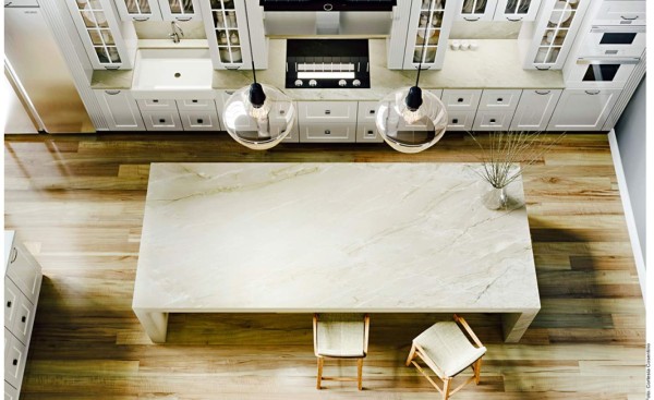 Reina la monocromía en las cocinas de hoy