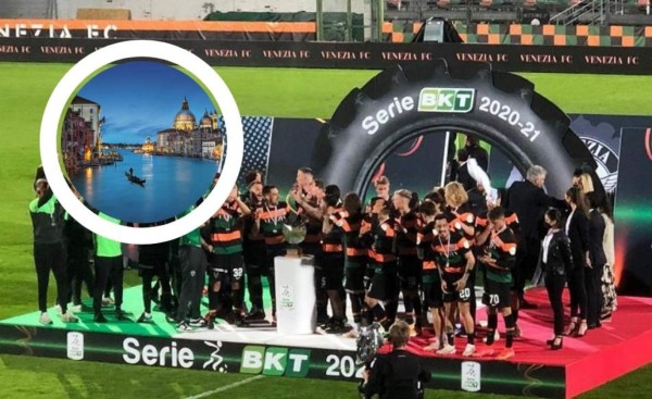El 'club flotante': Venecia asciende a Serie A y jugará en la mágica ciudad