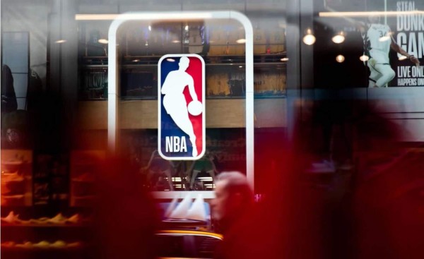 Otros nueve jugadores de la NBA dan positivo por coronavirus