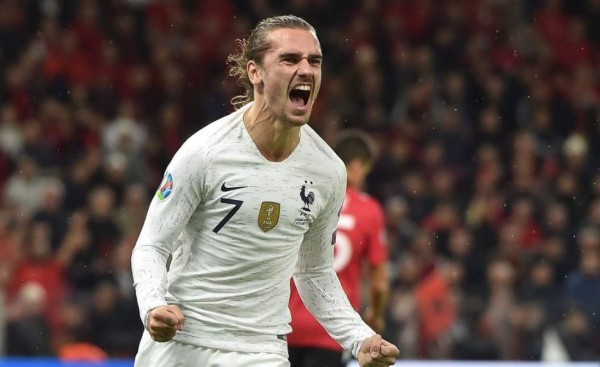 Griezmann 'dispara' contra Koeman y revela por qué juega mejor con Francia