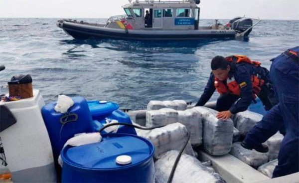 Honduras: A la cárcel mandan a colombianos capturados en lancha donde hallaron droga