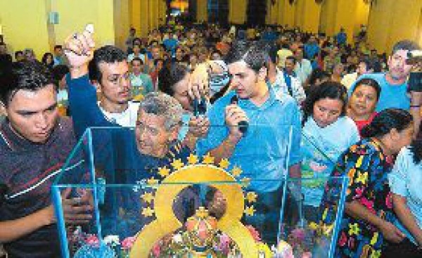 Con devoción se celebra hoy Día de la Virgen de Suyapa