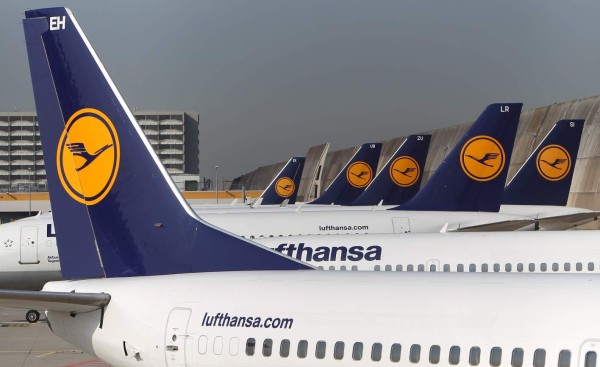 Empleados de cabina de Lufthansa anuncian huelga