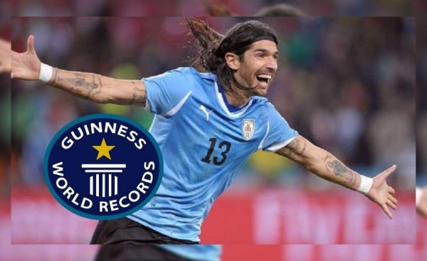 Se retira el 'Loco' Abreu, leyenda que jugó en 31 equipos y tiene un récord Guinness