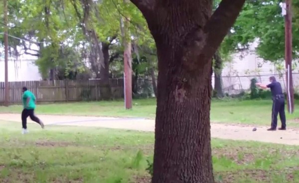 Publican nuevo video de afroamericano asesinado en EUA