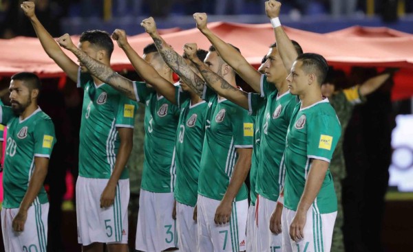 Selección de México llega en capilla ante Honduras