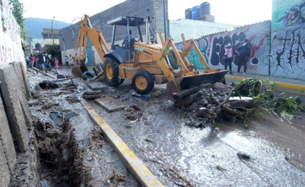 Terror en México: Sismo e inundaciones dejan muertos y damnificados