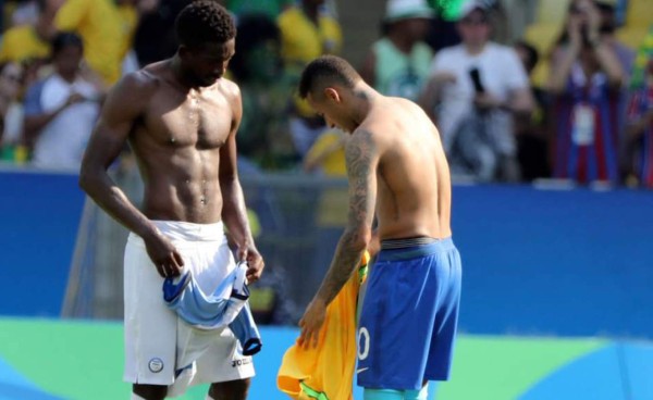 Johnny Palacios hace tremenda confesión sobre polémica con Neymar