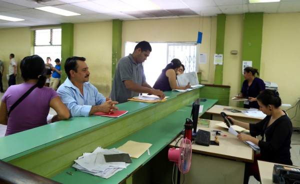 Desde hoy, sampedranos pueden reclamar sus placas en el IP
