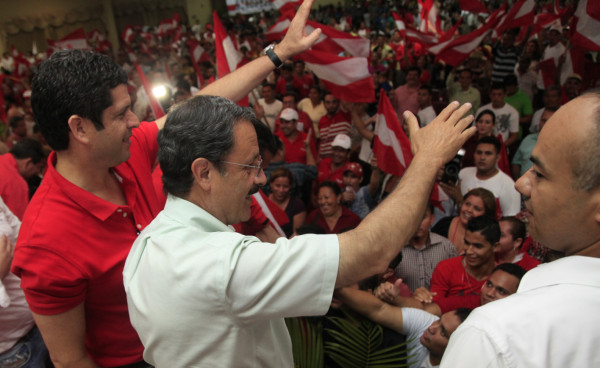 Villeda recibe a liberales que se habían ido a Libre