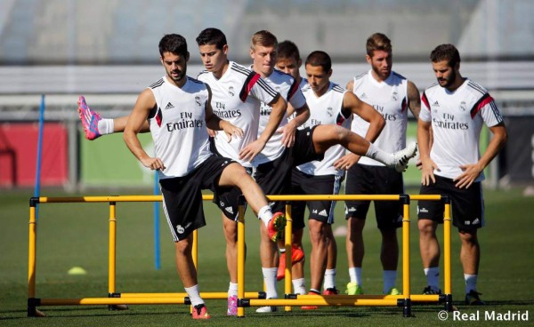 Chicharito Hernández debutará ante el Atlético de Madrid