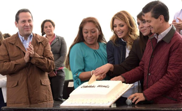 Sofía Castro a su madre Angélica Rivera: 'Gracias a ti soy todo lo que soy hoy”