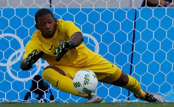 'Buba' López casi no llega a ser portero por bajito