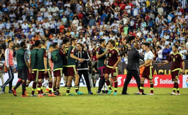 Roban maletas de los jugadores de Venezuela al llegar a su país