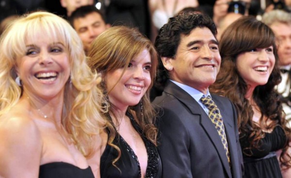 Maradona pide cárcel para su hija Gianinna, ex pareja de 'Kun' Agüero