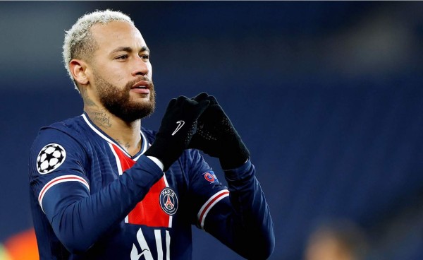 Neymar lideró la goleada del PSG con un hat-trick. Foto EFE